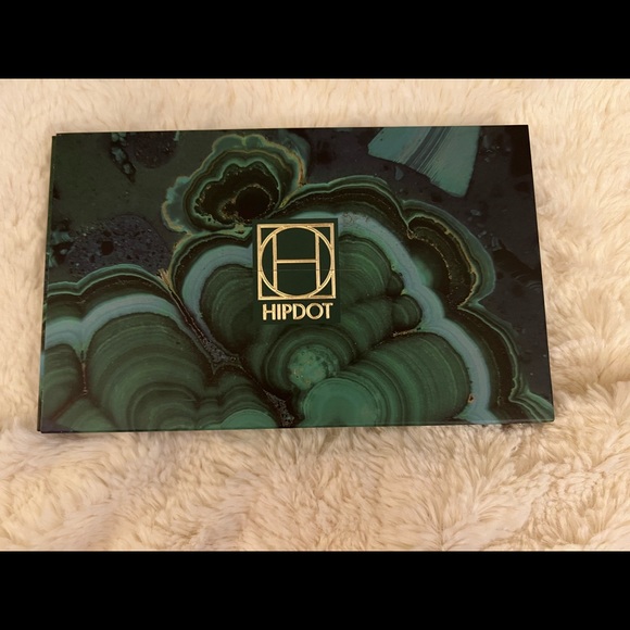 Hipdot Cenote Pressed Eyeshadow Palette - Blues & Golds - Picture 4 of 5